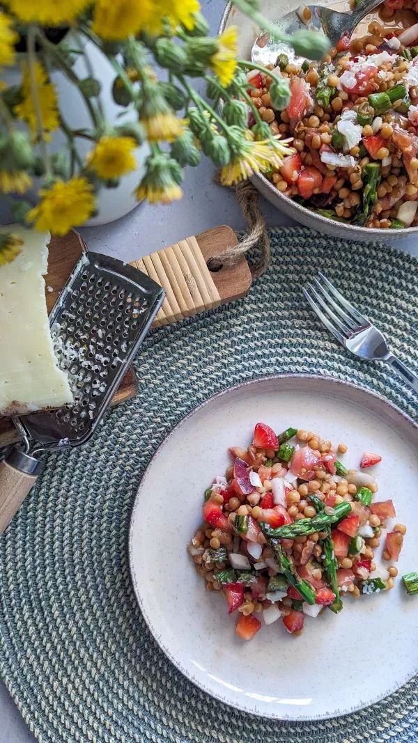 Ensalada de lentejas y fresas